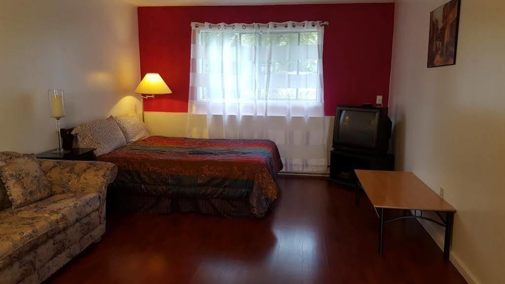 Croft Inn Motel Crofton Zewnętrze zdjęcie
